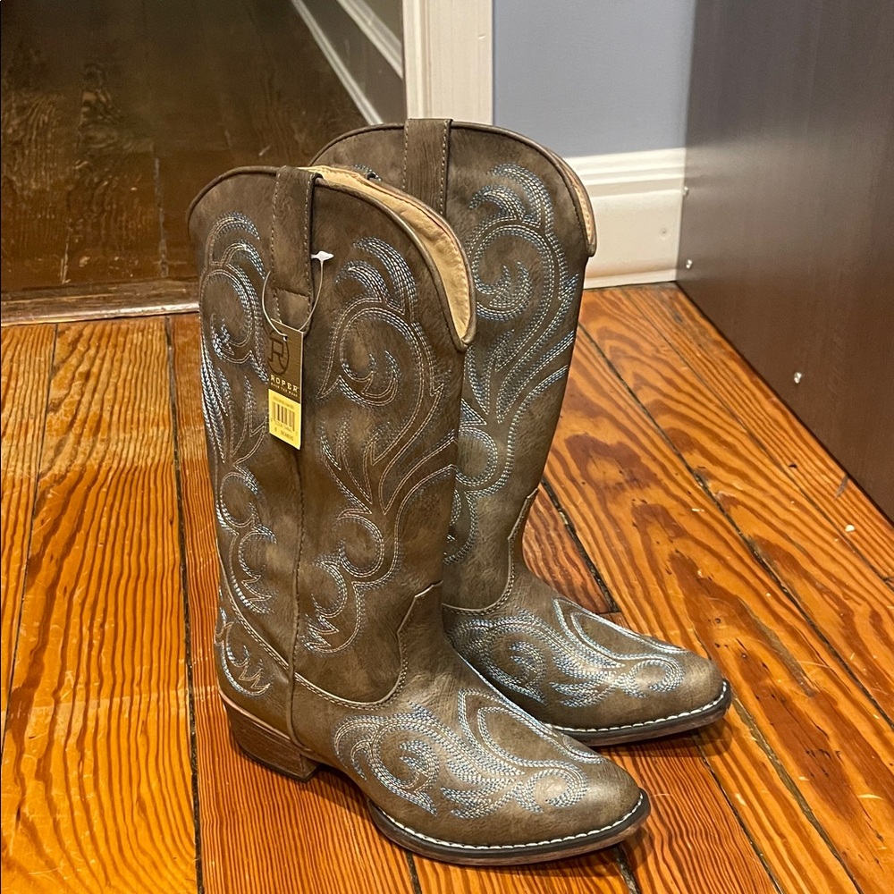 Roper Brown Western Cowboy Boots with Blue Stitching NEVER WORN